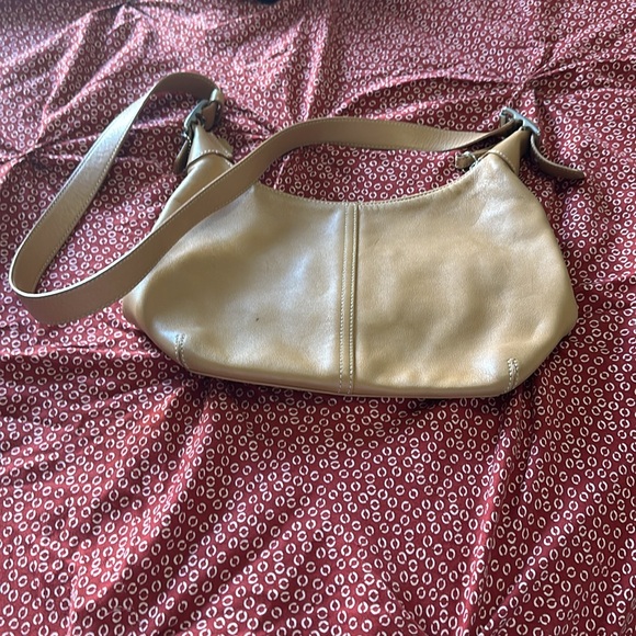 Vintage coach leather tan purse! - Picture 7 of 13